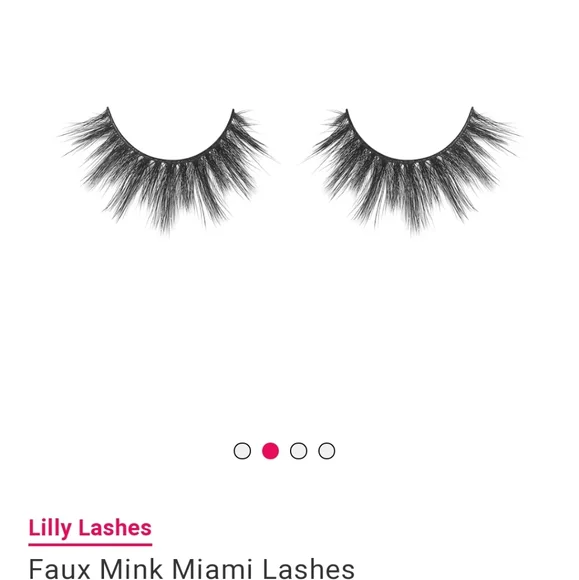 Lilly Lashes - Picture 13 of 16